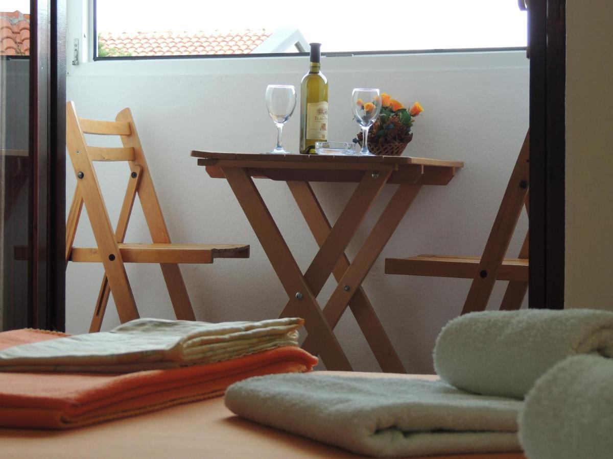 Apartments And Rooms Bova Baska  Ngoại thất bức ảnh