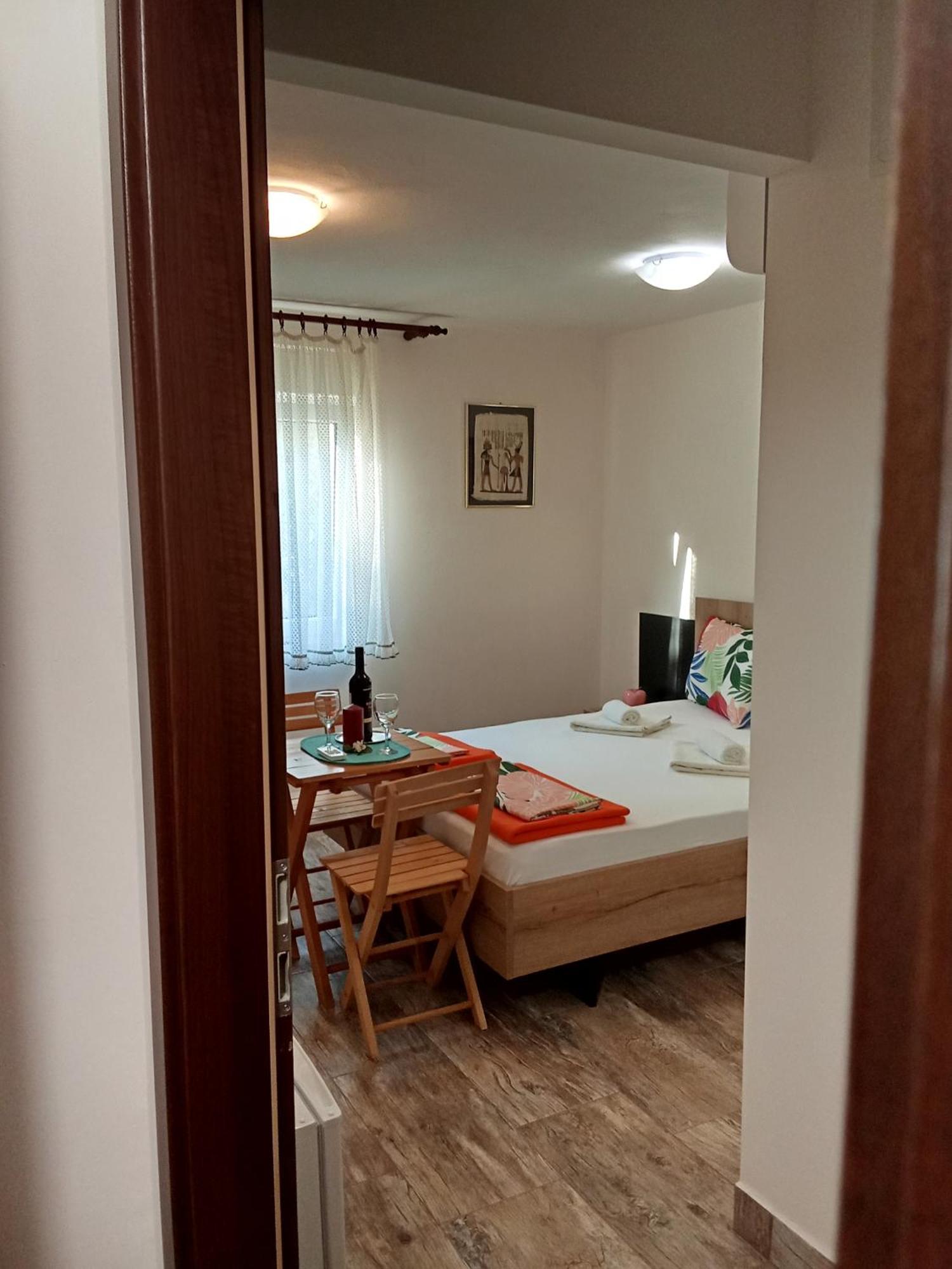 Apartments And Rooms Bova Baska  Ngoại thất bức ảnh