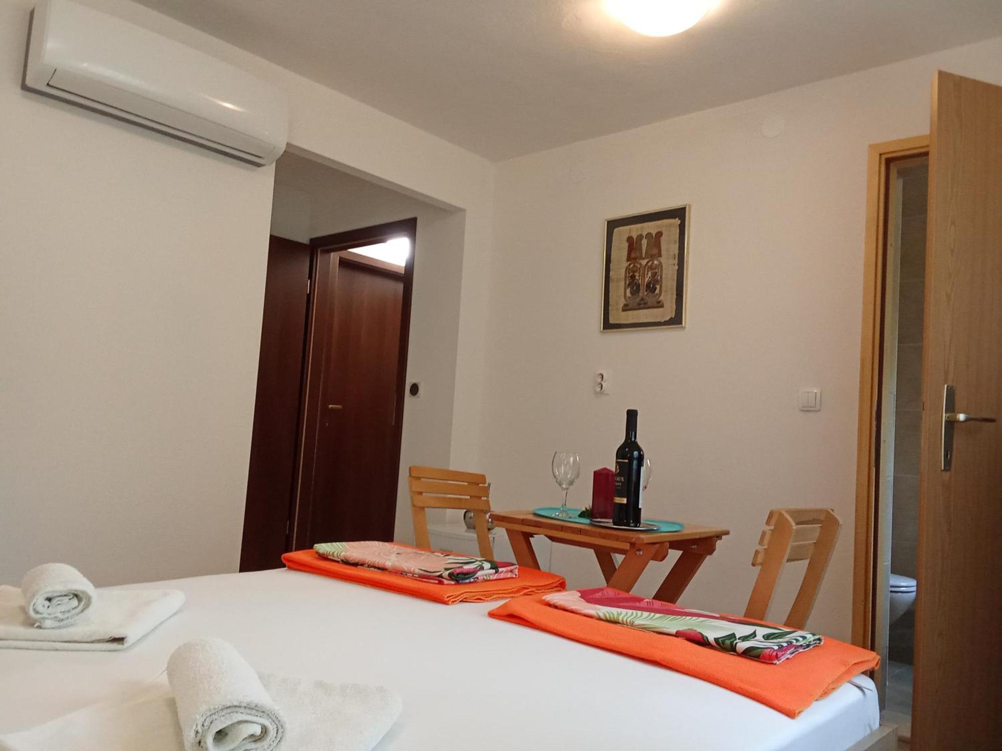 Apartments And Rooms Bova Baska  Ngoại thất bức ảnh